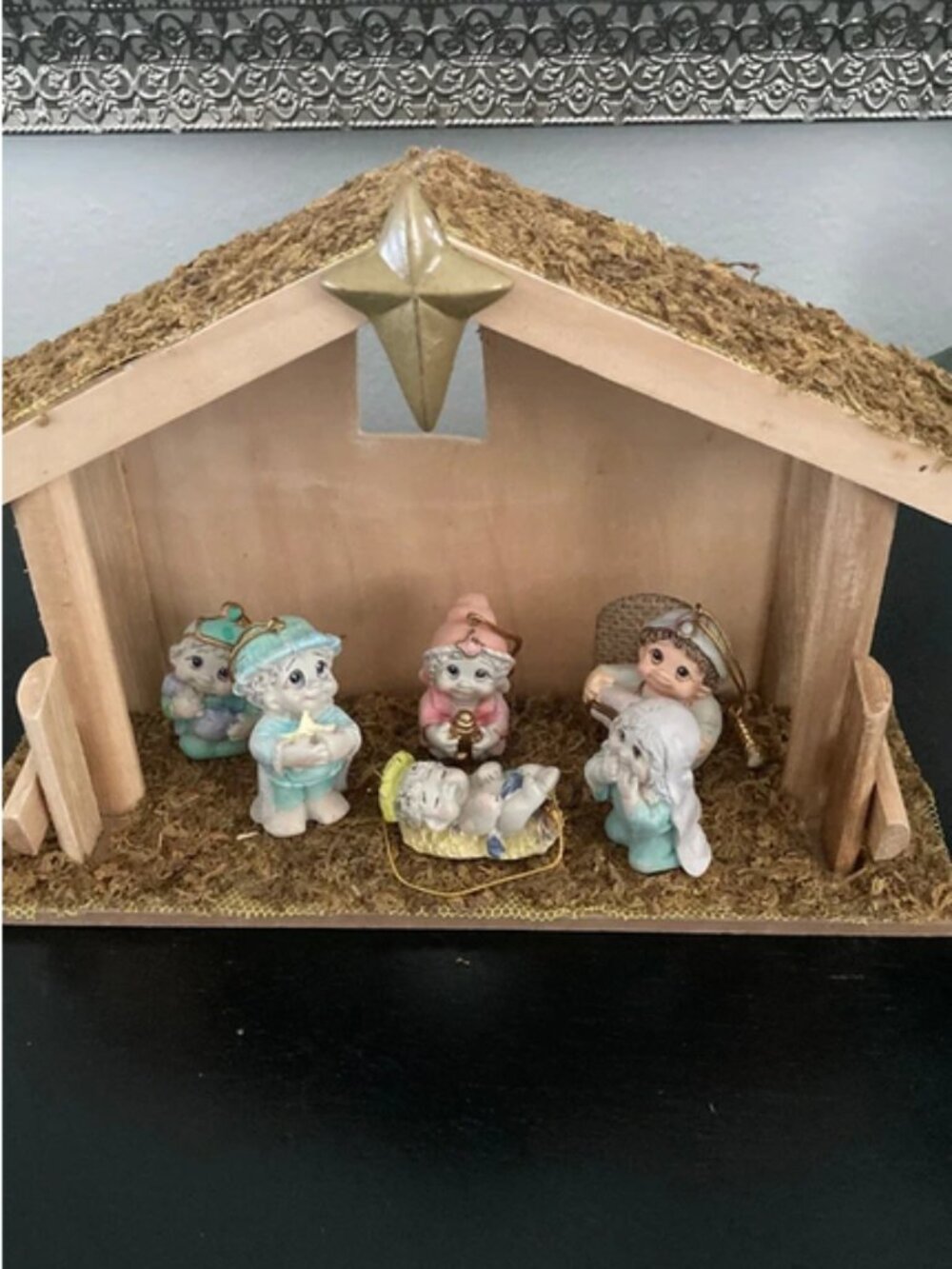 Six Piece Dreamsickle Figurunes with Wooden Manger